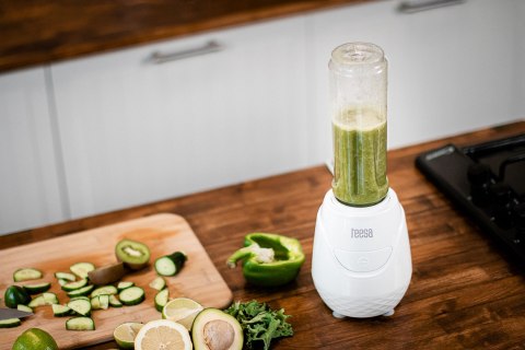 Blender personalny z wkładem chłodzącym i dwoma kubkami Blender personalny z wkładem chłodzącym i dwoma kubkami