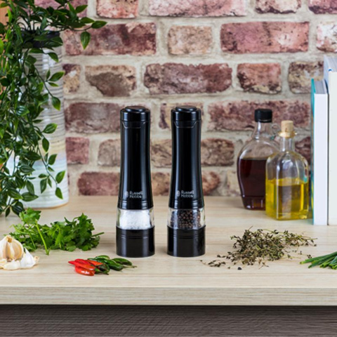 Russell Hobbs Zestaw młynków do soli pieprzu na baterie ze stali nierdzewnej czarny Russell Hobbs Zestaw młynków do soli pieprzu na baterie ze stali nierdzewnej czarny