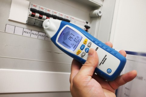 Bezprzewodowy Detektor Kabli Zestaw PeakTech 3435 Bezprzewodowy Detektor Kabli Zestaw PeakTech 3435