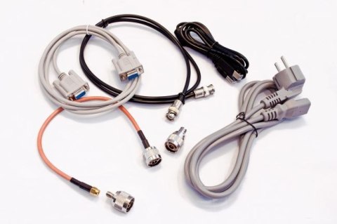 Cyfrowy analizator widma 2.2 GHz PeakTech 4135 Cyfrowy analizator widma 2.2 GHz PeakTech 4135