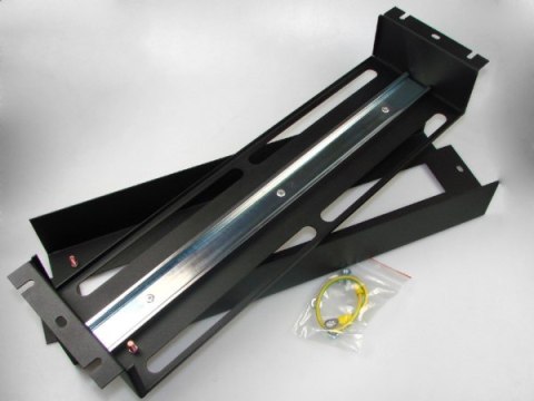 Panel dystrybucji napięć 19" 3U RAL9004 Panel dystrybucji napięć 19" 3U RAL9004
