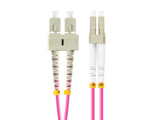 PATCHCORD ŚWIATŁOWODOWY MM LC/UPC-SC/UPC DUPLEX 3.0MM OM4 50/125 LSZH 1M FIOLETOWY LANBERG