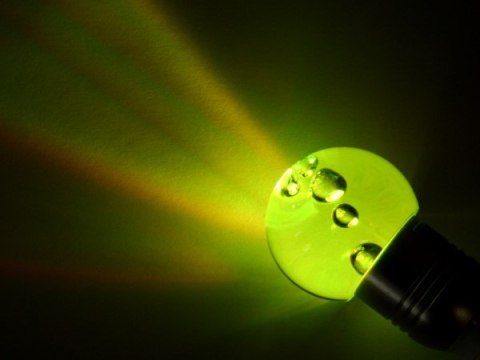 Żarówka LED Gais E27 3W RGB z pilotem niebieska- Żarówka LED Gais E27 3W RGB z pilotem niebieska-